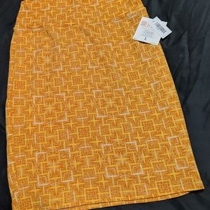 NWT Lularoe Large Cassie Mustard Print